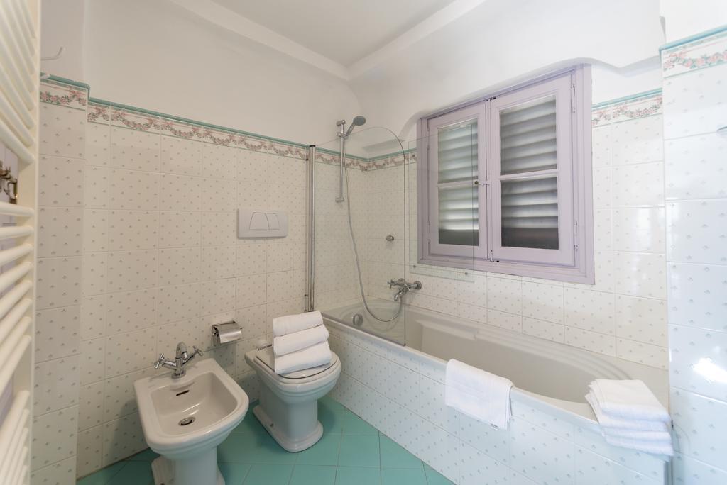 Villa La Rossa Fiumelatte Екстериор снимка